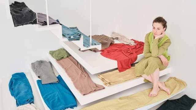 Rise of Modular Capsule Wardrobes: Your “Wear‑Only‑What‑You‑Love” Closet