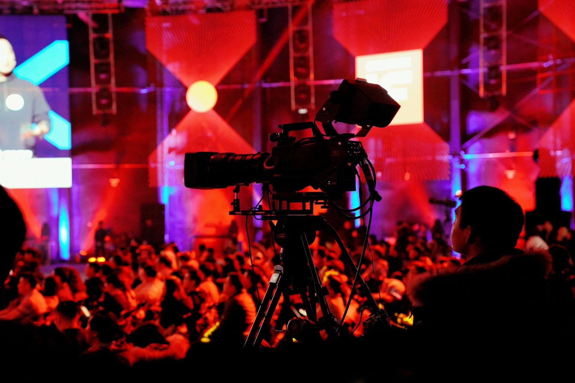 The 2009 MTV Video Music Awards: The Moment Kanye West Interrupted Taylor Swift’s Speech